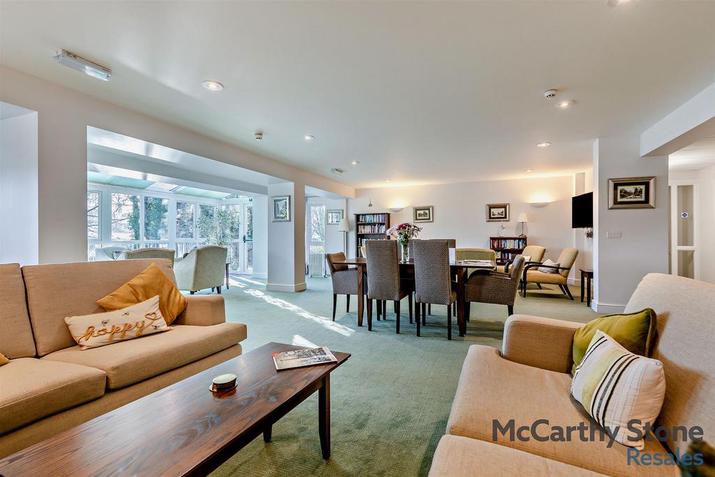 Homeowners Lounge