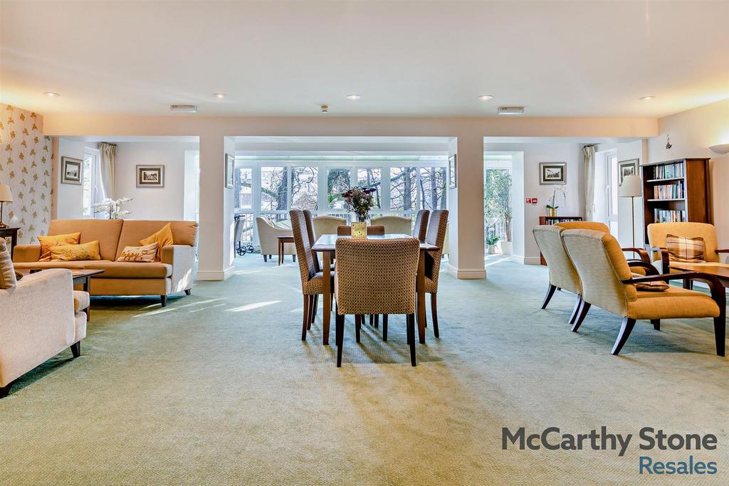Homeowners Lounge