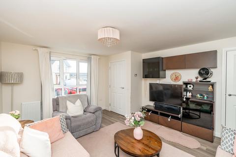 3 bedroom end of terrace house for sale, 12 Lochiel Crossway, Burdiehouse, Edinburgh, EH17 8WG