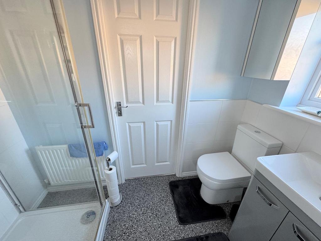 Jack 'n' jill en suite