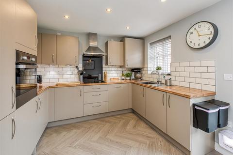 3 bedroom semi-detached house for sale, 5 Marl Way, Baggeridge Village Gospel End, Dudley