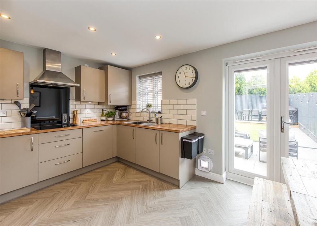 5 Marl Way-kitchen3 AUG24.jpg