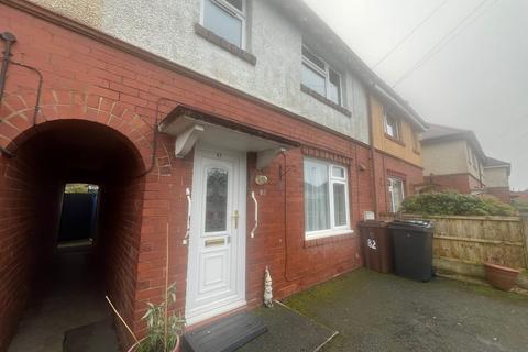 2 bedroom townhouse for sale, Abbotts Road, Leek, Staffordshire