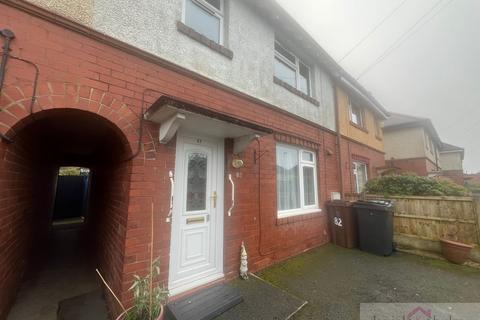 2 bedroom townhouse for sale, Abbotts Road, Leek, Staffordshire