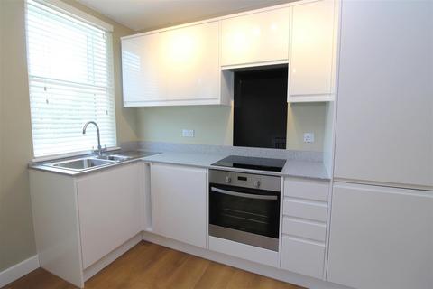 1 bedroom flat to rent, Porters Wood, St. Albans