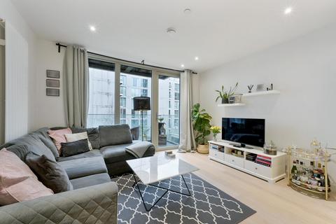 2 bedroom apartment for sale, Liner House, Royal Wharf, E16