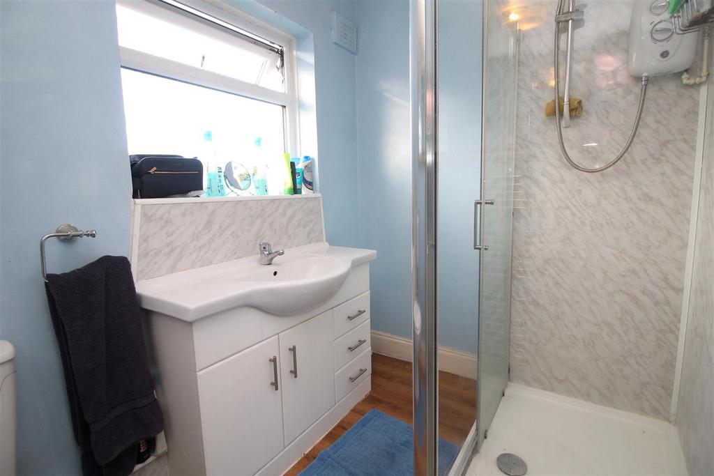 Shower room.JPG