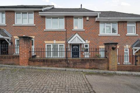 3 bedroom terraced house for sale, St. Thomas's Mews, Guildford