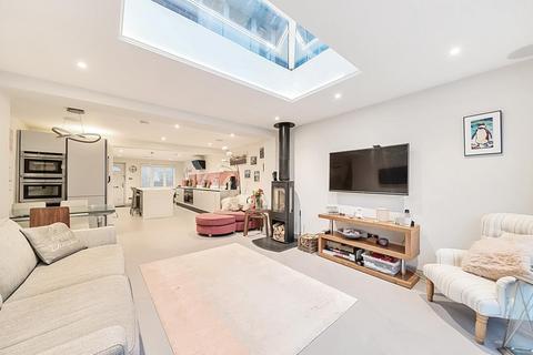 3 bedroom terraced house for sale, St. Thomas's Mews, Guildford