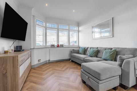 3 bedroom end of terrace house for sale, Kenilworth Gardens, Staines-upon-Thames, TW18