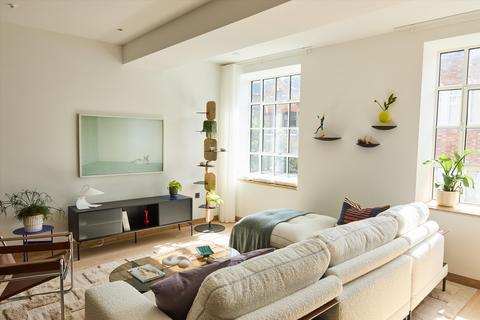 2 bedroom flat for sale, Betterton Street, London, WC2H