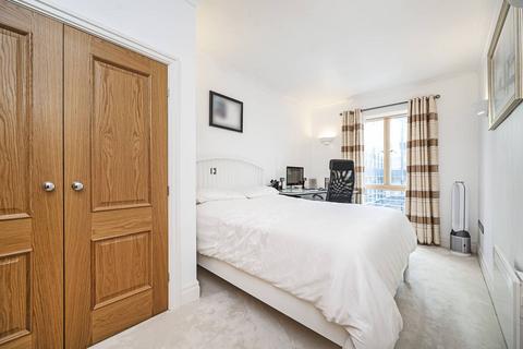 2 bedroom flat to rent, Tudor Street, Farringdon, London, EC4Y