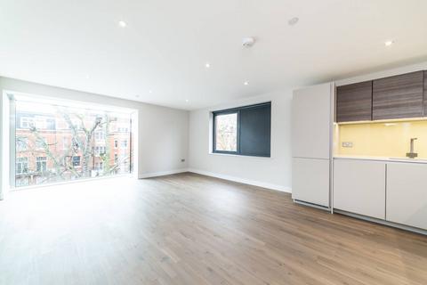 2 bedroom flat to rent, Finchley Road, Hampstead, London, NW3