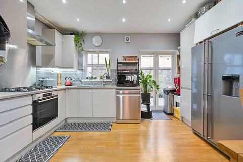 3 bedroom terraced house for sale, Freeland Road, Ealing, London, W5