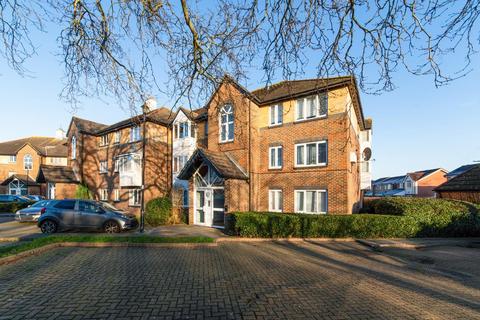 1 bedroom flat for sale, Cotswold Way, Worcester Park