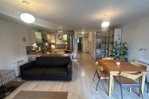 1 bedroom apartment to rent, Falcon Way, London E14