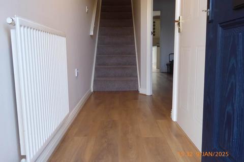 3 bedroom detached house to rent, Johnstown, Carmarthen,