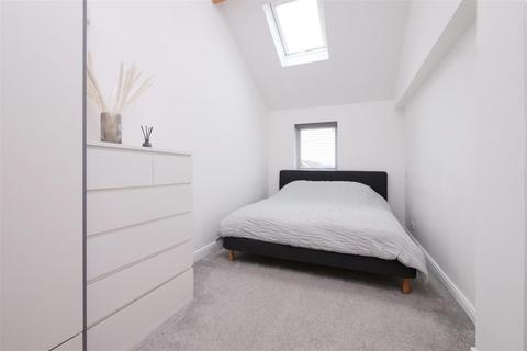 2 Cranbrook Close, Wheldrake, York, YO19 6BY