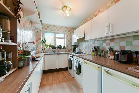 2 bedroom flat for sale, Lovelace Road, Surbiton KT6