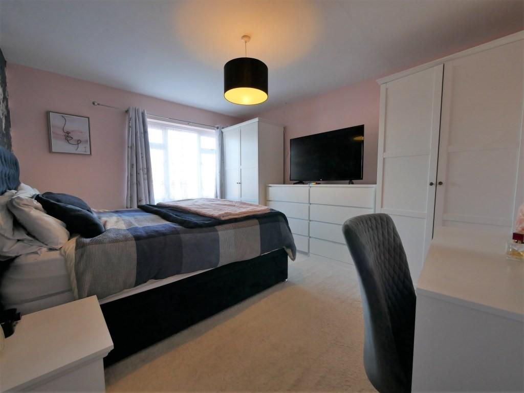 Bedroom1 1
