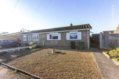 2 bedroom semi-detached bungalow to rent, Owens Close, Norwich NR15