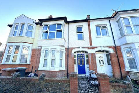 2 bedroom flat for sale, Westborough Road, Westcliff-On-Sea