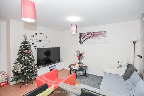 2 bedroom flat for sale, Hamiltonhill Gardens, Glasgow G22