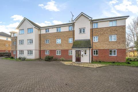 2 bedroom flat for sale, Sherriff Close, Esher, KT10