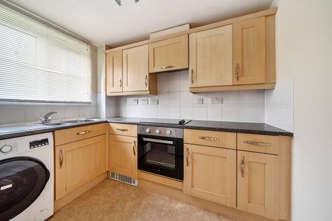 2 bedroom flat for sale, Sherriff Close, Esher, KT10