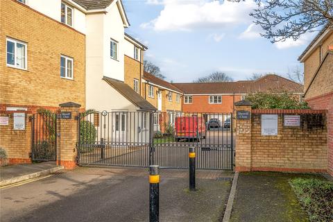 30 Sherriff Close, Esher, KT10 8AT