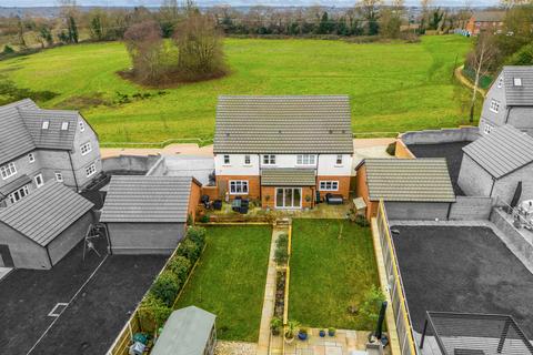 38 Augusta Drive, Hockley, SS5 4FY