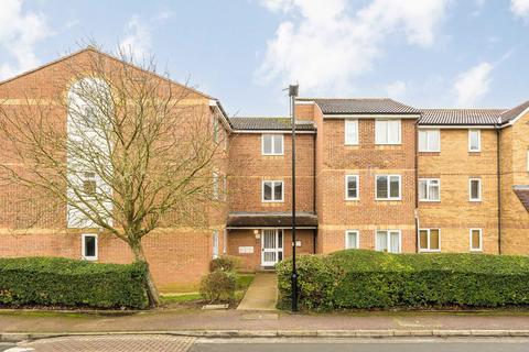 1 bedroom flat for sale, Redford Close, Feltham TW13