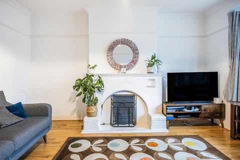 112 Banstead Road, Carshalton, SM5 3NH
