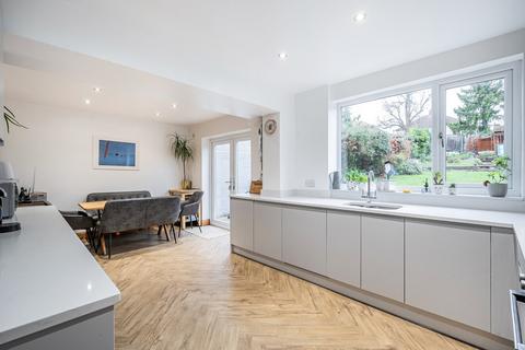 112 Banstead Road, Carshalton, SM5 3NH