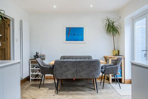 112 Banstead Road, Carshalton, SM5 3NH