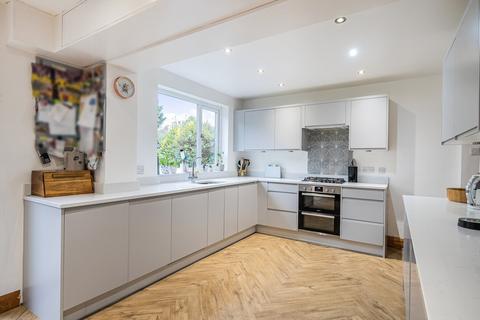 112 Banstead Road, Carshalton, SM5 3NH