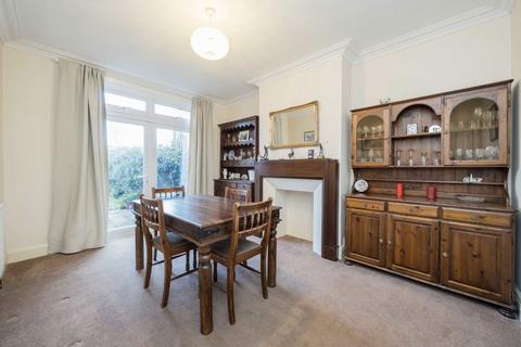 3 bedroom house for sale, Boston Manor Road, Brentford TW8