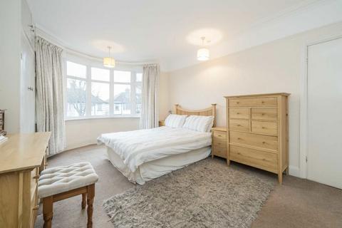 3 bedroom house for sale, Boston Manor Road, Brentford TW8