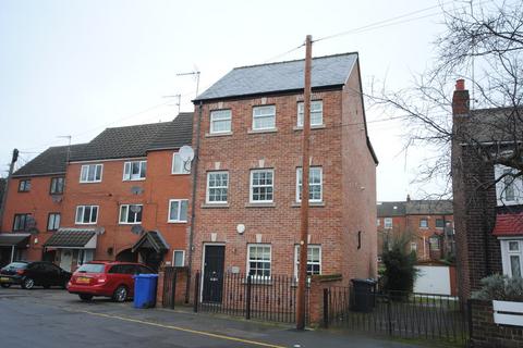 2 bedroom apartment to rent, Welbeck Road, Doncaster DN4