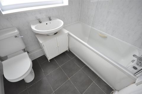 2 bedroom terraced house to rent, Albion Street, Swindon, SN1