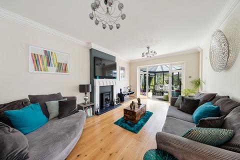 4 bedroom semi-detached house for sale, Fallow Fields, Loughton, Essex