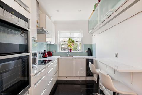34 Fallow Fields, Loughton, IG10 4QP