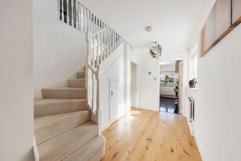 34 Fallow Fields, Loughton, IG10 4QP