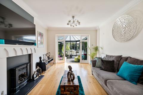34 Fallow Fields, Loughton, IG10 4QP
