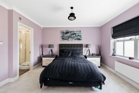 34 Fallow Fields, Loughton, IG10 4QP