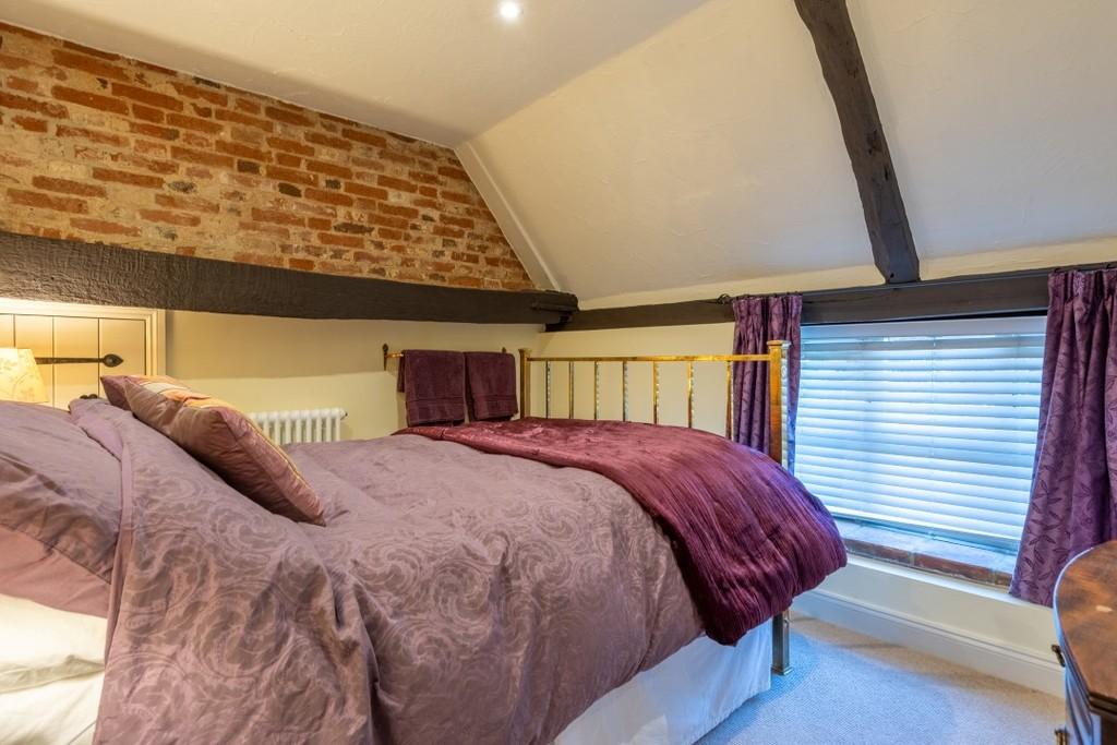 Iq 00261