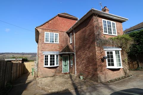 4 bedroom detached house to rent, Guildford Road, Westcott, Dorking