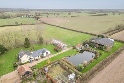 4 bedroom detached house for sale, Morley St. Botolph