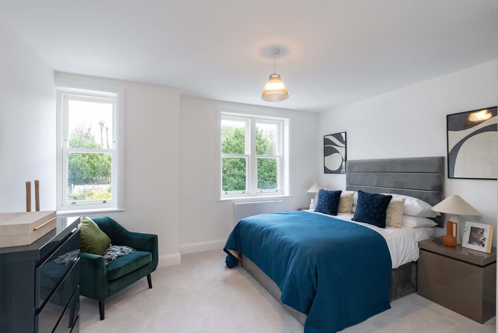 Bed 2 Dorking