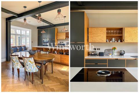 1 Lytton Avenue, London, N13 4EH